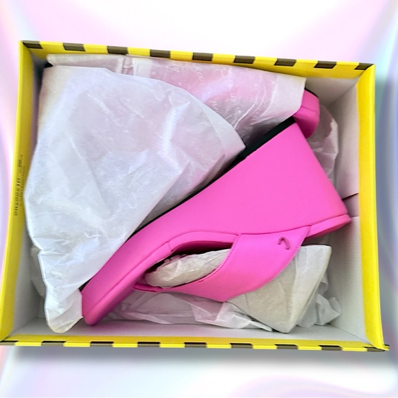 CIRCUS BY SAM EDELMAN Shoes - NWT Circus by Sam Edelman Pink Moira Platform Wedge Thong Sandals NIB